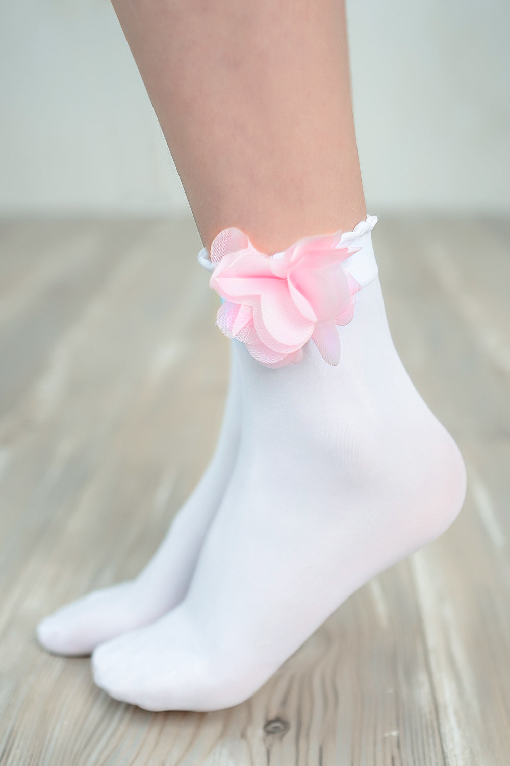 HAWAI Girls' 40 denier white socks with pink flower (5-10 years)